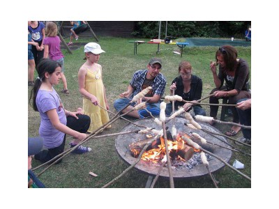 Steckerlbrot backen am Lagerfeuer