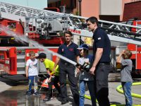 MonteLaa Nachbarschaftstag 2017 7 Feuerwehr 20170519 141402 DSC 0047